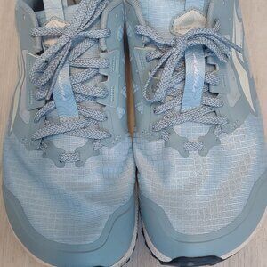 Altra Women Lone Peak 8 size 10